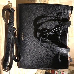 ❤️SALE❤️NWOT authentic Kate spade purse with strap